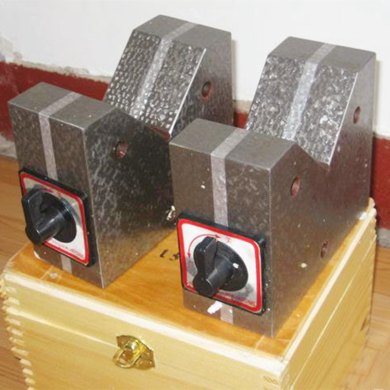 Lasiet vairāk par Ultra Magnetic V bloku